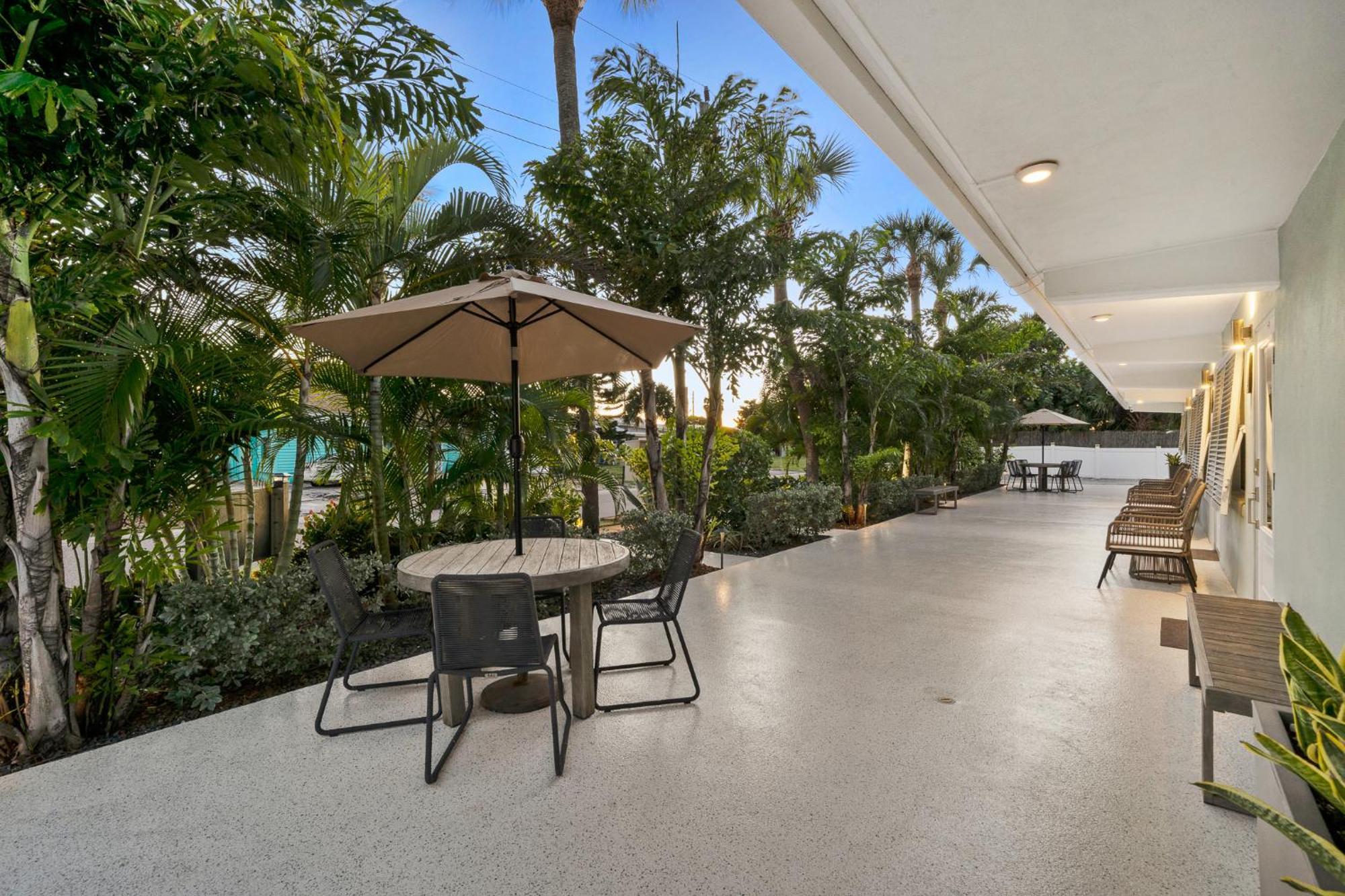 Boutique Vacation Rental Complex At Beach Cocoa Beach Esterno foto
